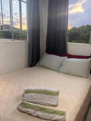 Casa c garagem Santa Inês próx a av contagem